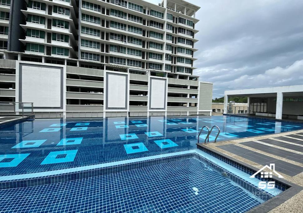 Apartment Austin Queen Bed Johor Bahru